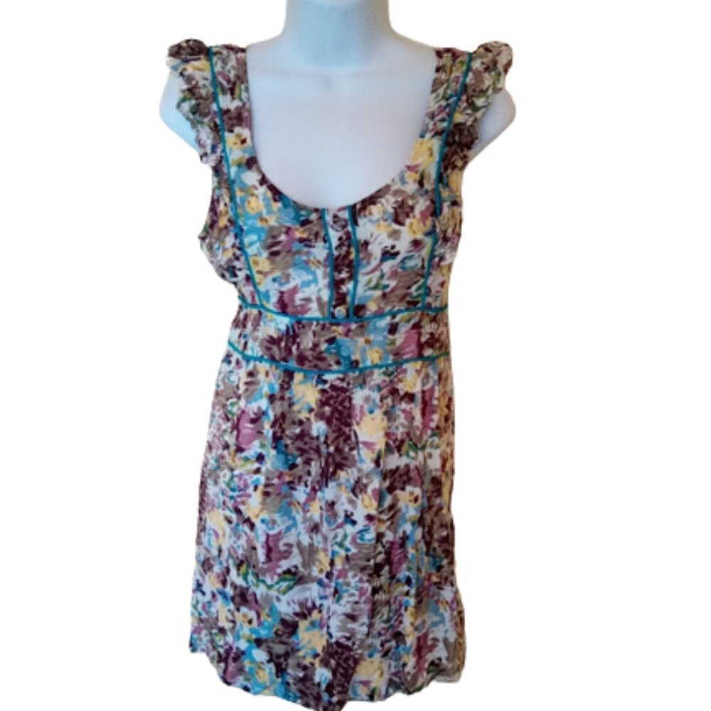---  Short Fit and Flare  Floral Mini  Dress Size Medium